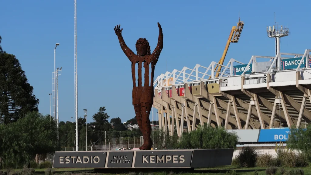 stadium and statue in honor of mario kempes in crdoba