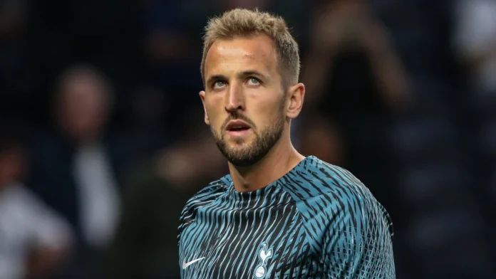 Harry Kane 10 of tottenham hotspur during the pregame warmup