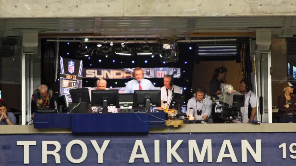 ring of honor troy aikman