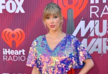 Taylor Swift at the award show.