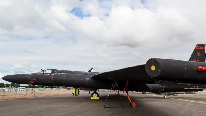 wide angle of the usaf u2 dragonlady